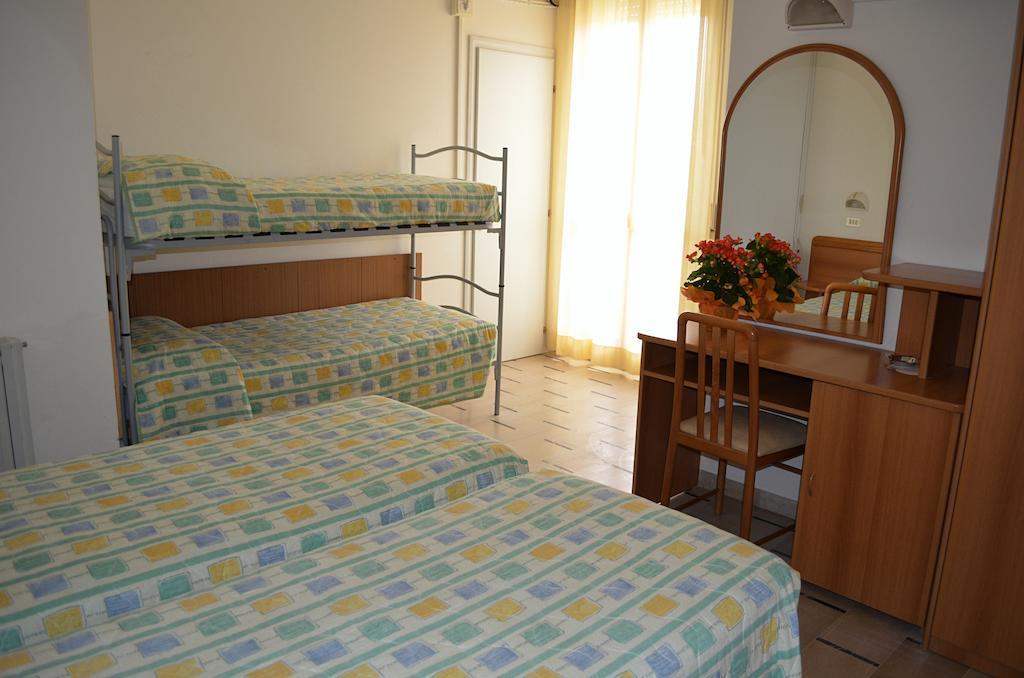 Hotel Zani Cervia Zimmer foto